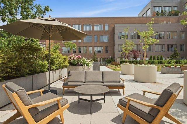 1313 Washington St. 414, Boston, MA 02118