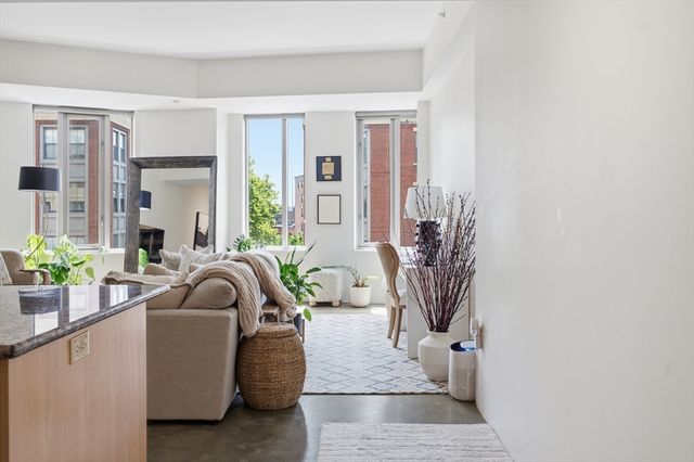 1313 Washington St. 414, Boston, MA 02118