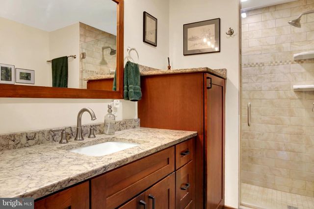 10 DOUGLAS CT, Carlisle, PA 17013