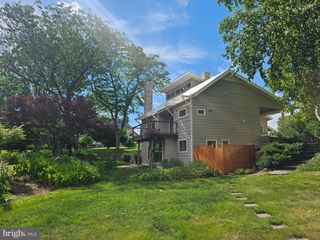 10 DOUGLAS CT, Carlisle, PA 17013