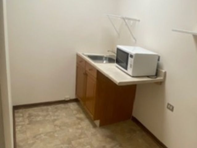 7350 W COLLEGE Drive 204, Palos Heights, IL 60463