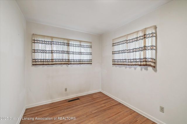 3801 Schlee Street, Lansing, MI 48910