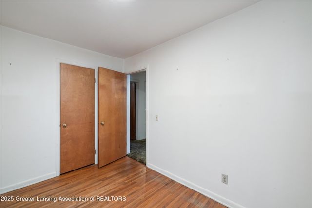 3801 Schlee Street, Lansing, MI 48910