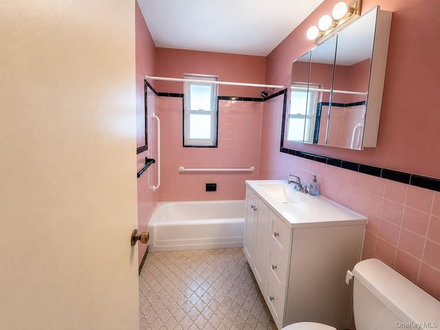 15-14 212 Street 215, Bayside, NY 11360