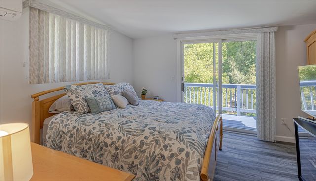 737 Putnam Pike, Smithfield, RI 02828