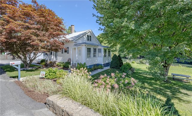 737 Putnam Pike, Smithfield, RI 02828