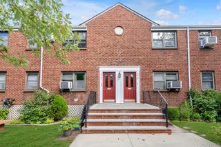 16051 17th Avenue Lower, Whitestone, NY 11357