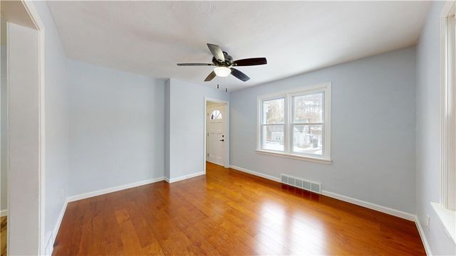 950 Saxonburg Blvd, Shaler, PA 15223