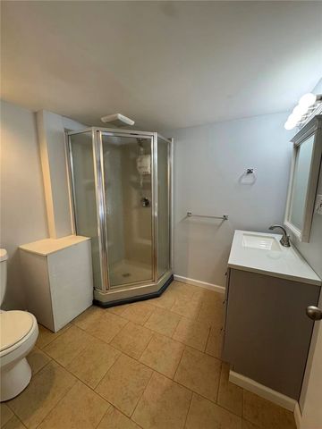 950 Saxonburg Blvd, Shaler, PA 15223