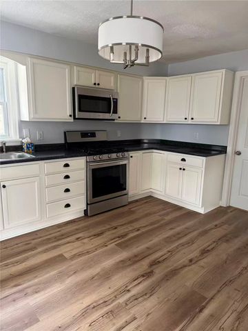 950 Saxonburg Blvd, Shaler, PA 15223