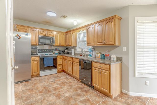 125 Summer Leigh Cove, Bay, AR 72411