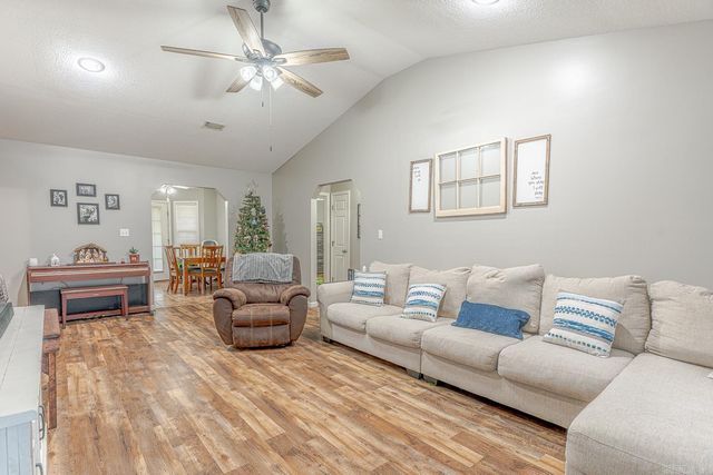 125 Summer Leigh Cove, Bay, AR 72411