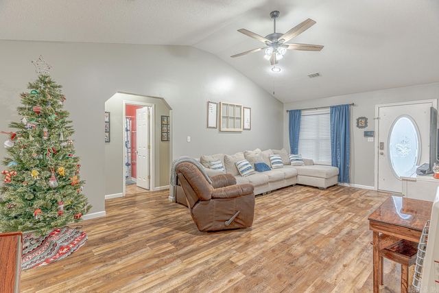 125 Summer Leigh Cove, Bay, AR 72411