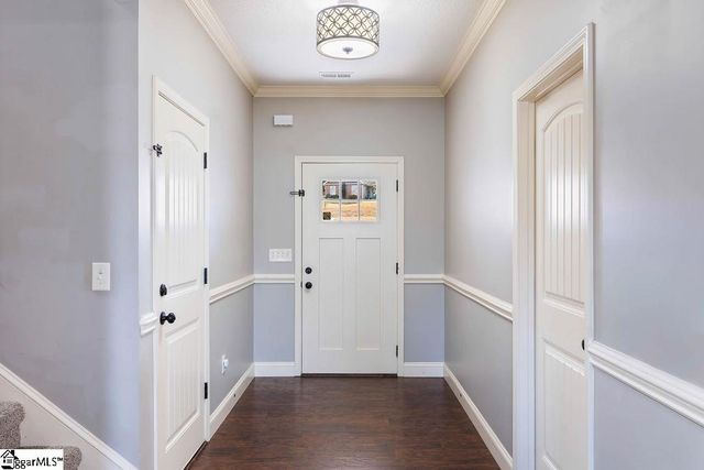 222 Natures Court, Campobello, SC 29322