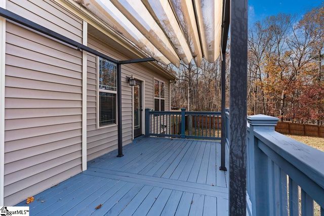 222 Natures Court, Campobello, SC 29322