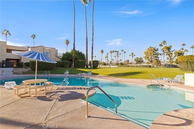 5300 E Waverly Drive M4115, Palm Springs, CA 92264