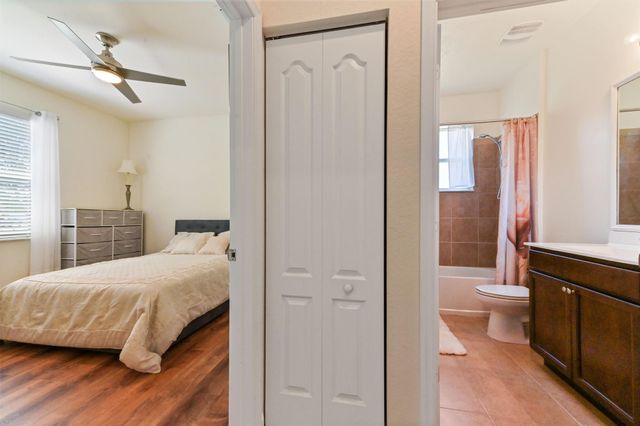 7384 NW Greenspring Street, Port St Lucie, FL 34987