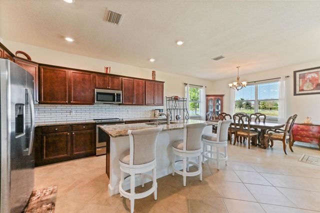 7384 NW Greenspring Street, Port St Lucie, FL 34987