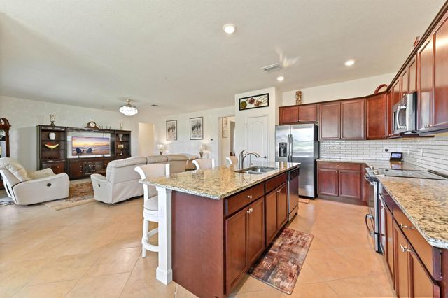 7384 NW Greenspring Street, Port St Lucie, FL 34987