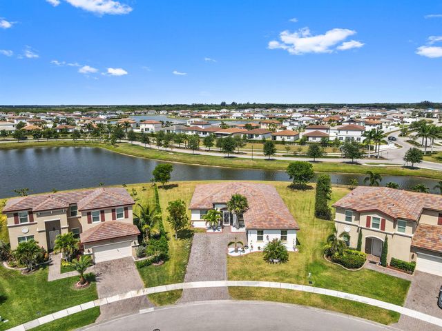 7384 NW Greenspring Street, Port St Lucie, FL 34987