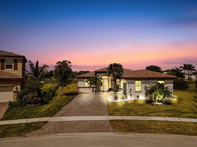 7384 NW Greenspring Street, Port St Lucie, FL 34987