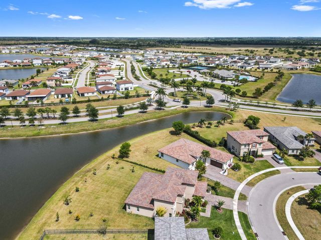 7384 NW Greenspring Street, Port St Lucie, FL 34987