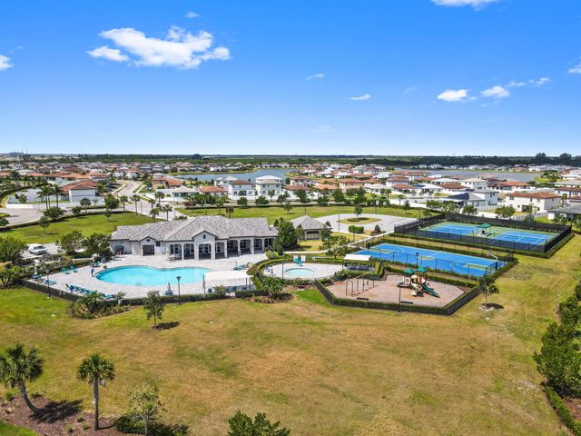 7384 NW Greenspring Street, Port St Lucie, FL 34987