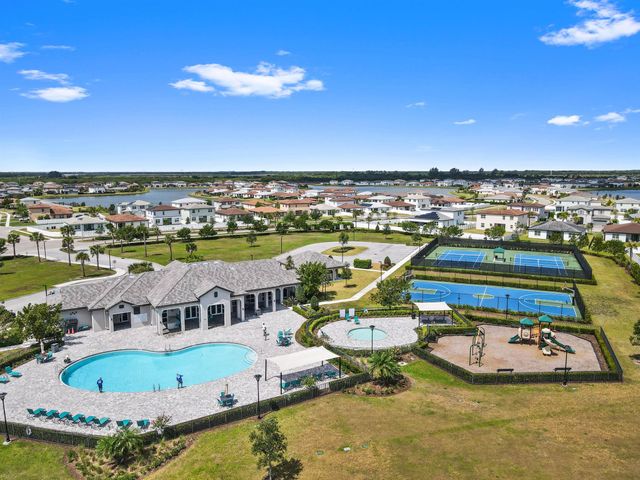 7384 NW Greenspring Street, Port St Lucie, FL 34987