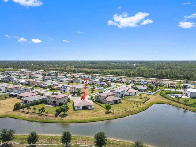 7384 NW Greenspring Street, Port St Lucie, FL 34987