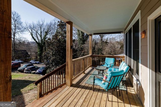 225 Fourth Street, Athens, GA 30601