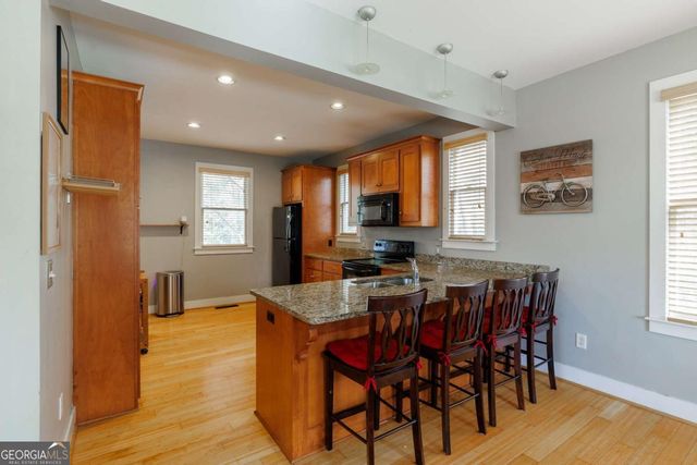 225 Fourth Street, Athens, GA 30601