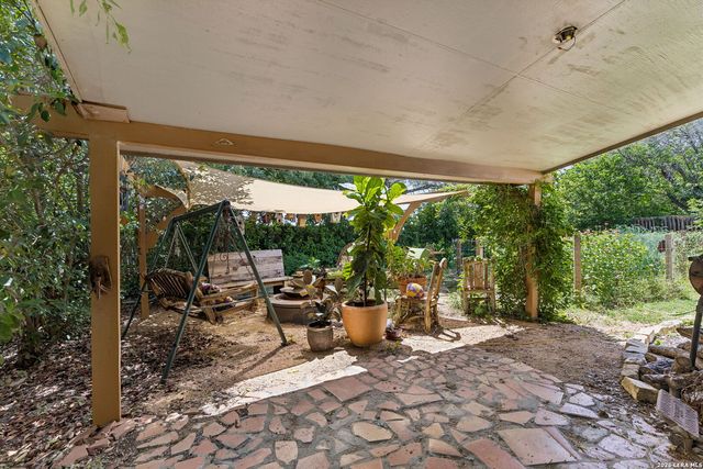 5631 WOOD CLIMB ST, San Antonio, TX 78233