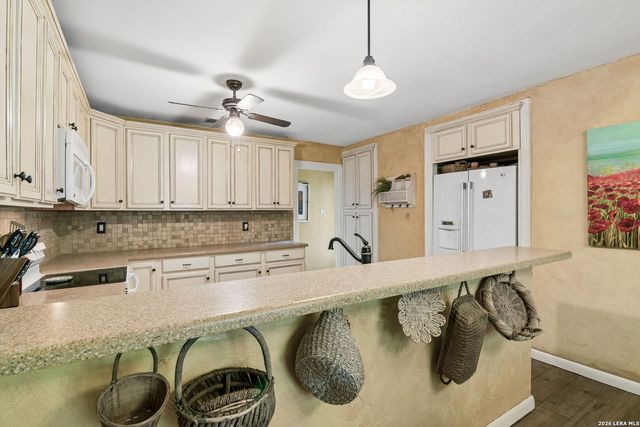 5631 WOOD CLIMB ST, San Antonio, TX 78233