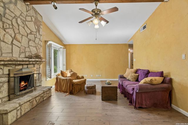 5631 WOOD CLIMB ST, San Antonio, TX 78233