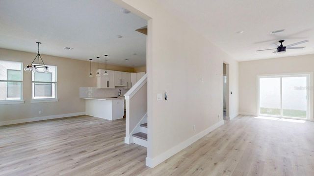 5112 3RD AVENUE N, St Petersburg, FL 33710