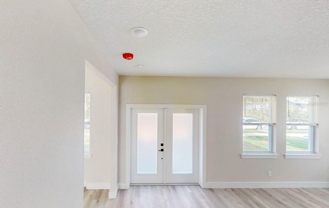 5112 3RD AVENUE N, St Petersburg, FL 33710