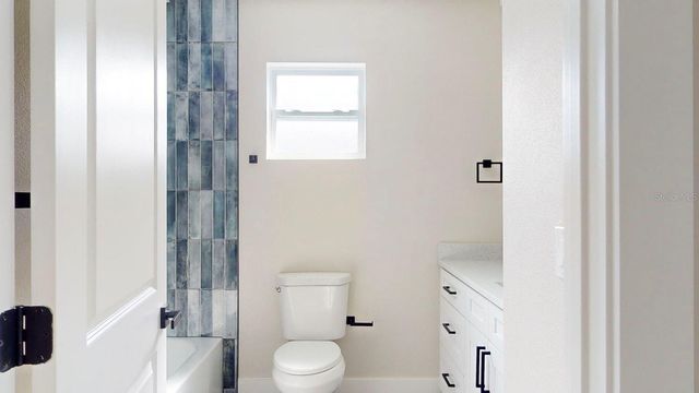 5112 3RD AVENUE N, St Petersburg, FL 33710