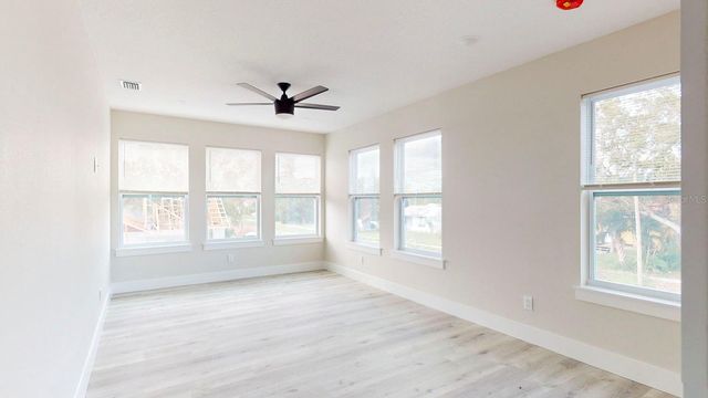 5112 3RD AVENUE N, St Petersburg, FL 33710