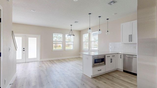 5112 3RD AVENUE N, St Petersburg, FL 33710