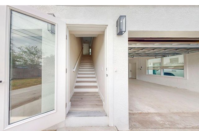 5112 3RD AVENUE N, St Petersburg, FL 33710