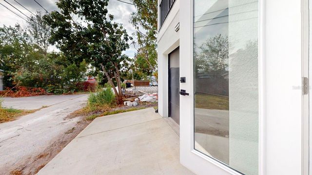 5112 3RD AVENUE N, St Petersburg, FL 33710