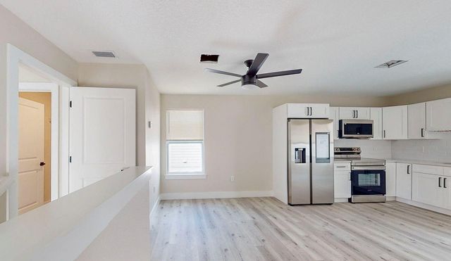 5112 3RD AVENUE N, St Petersburg, FL 33710