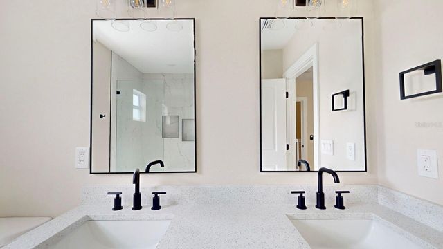 5112 3RD AVENUE N, St Petersburg, FL 33710