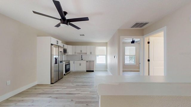 5112 3RD AVENUE N, St Petersburg, FL 33710