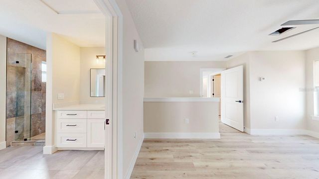 5112 3RD AVENUE N, St Petersburg, FL 33710