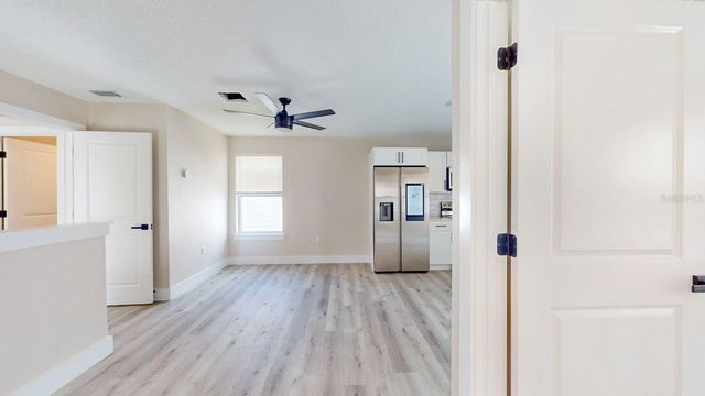 5112 3RD AVENUE N, St Petersburg, FL 33710