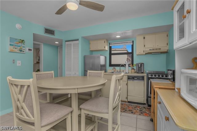 1024 Anglers CV C308, Marco Island, FL 34145