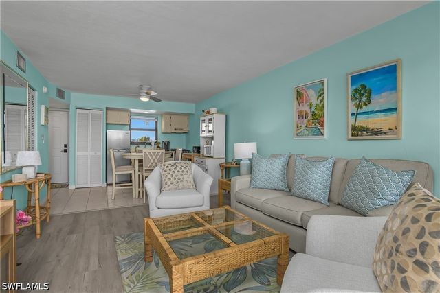 1024 Anglers CV C308, Marco Island, FL 34145