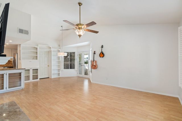 2699 Peach Tree St, Hemet, CA 92545