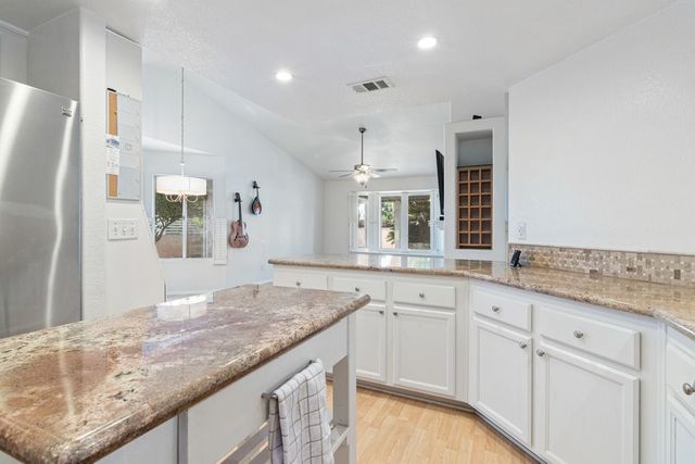 2699 Peach Tree St, Hemet, CA 92545
